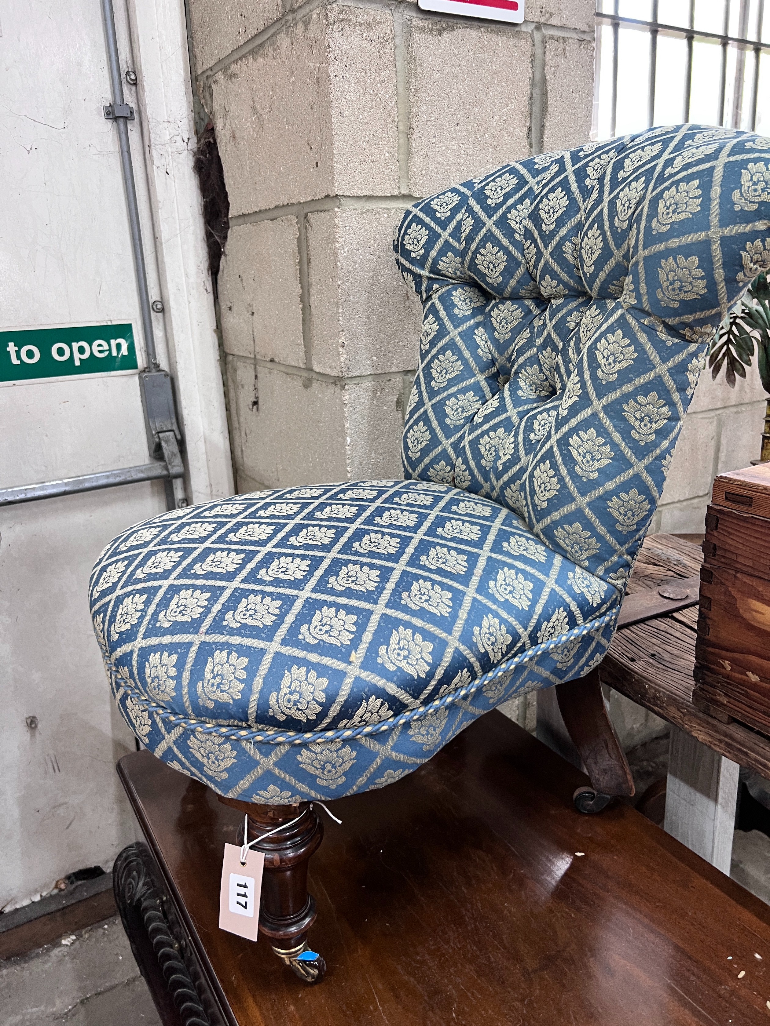 A Victorian button side chair, width 48cm, depth 44cm, height 74cm *Please note the sale commences at 9am.